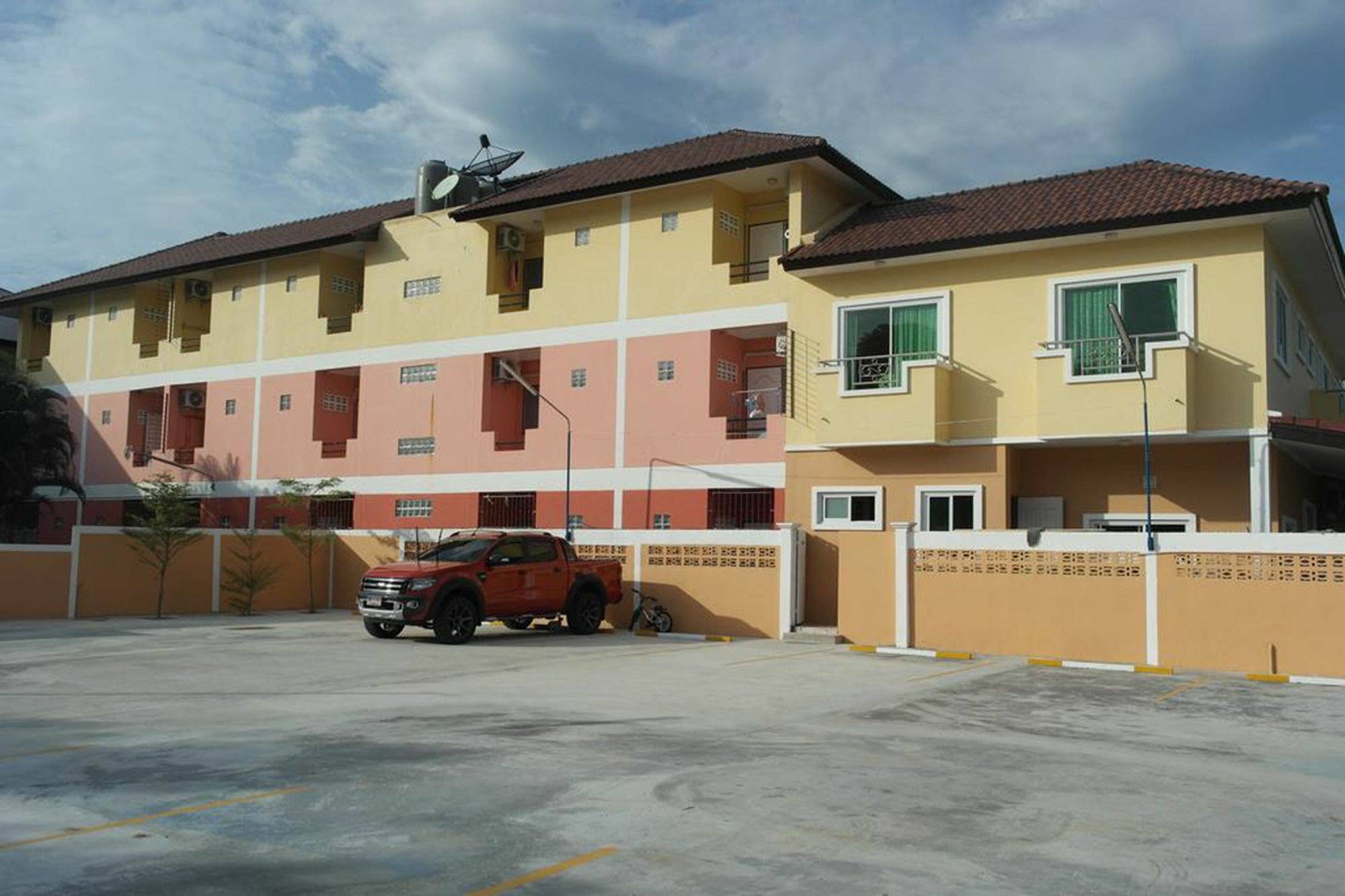 The Beehive Place Pakchong Ngoại thất bức ảnh